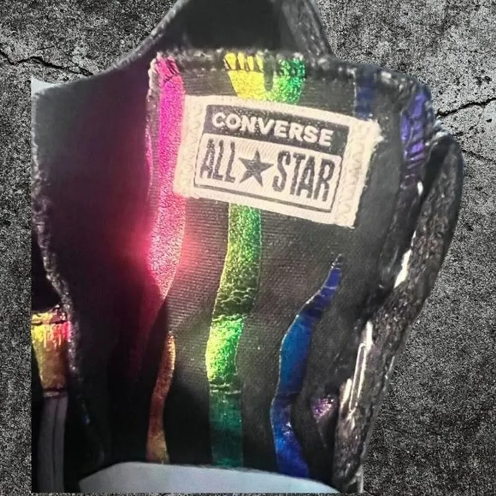 CONVERSE ALL STAR✨ Baby Sneakers / Shoes Size 4 Easy-On hook and loop Closure
